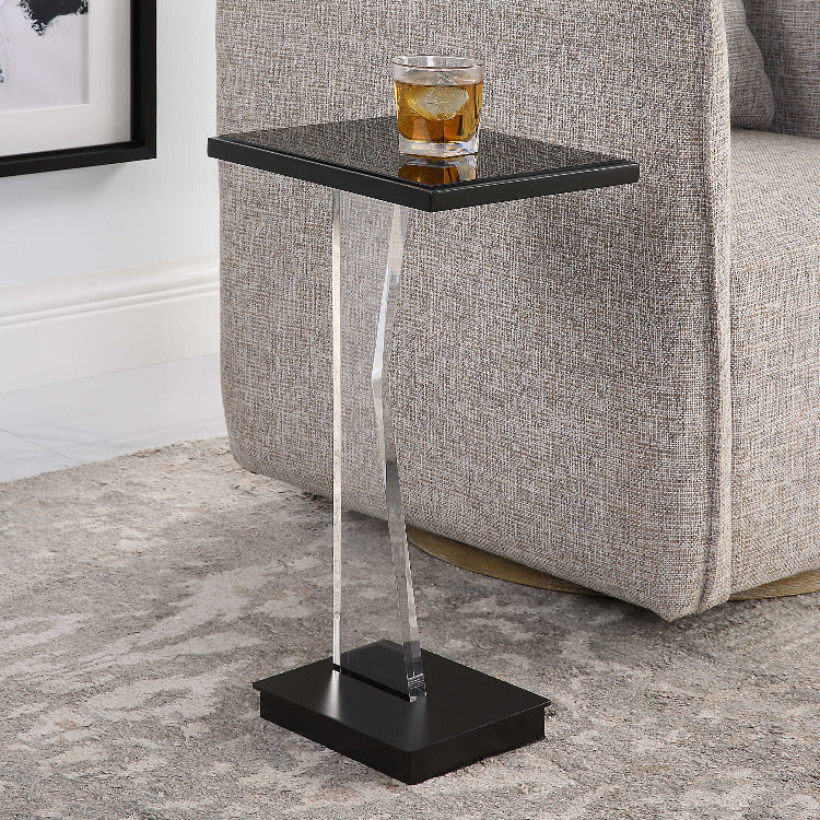 Angle Contemporary Accent Table @taylorraydecor